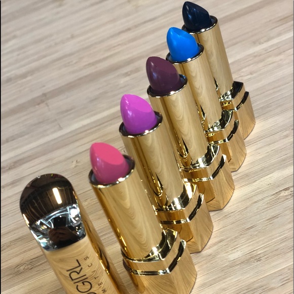 GlōGirl Cosmetics Netflix 5pc lipstick collection - Picture 1 of 5